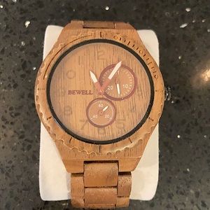 BeWell- Wooden Band Watch